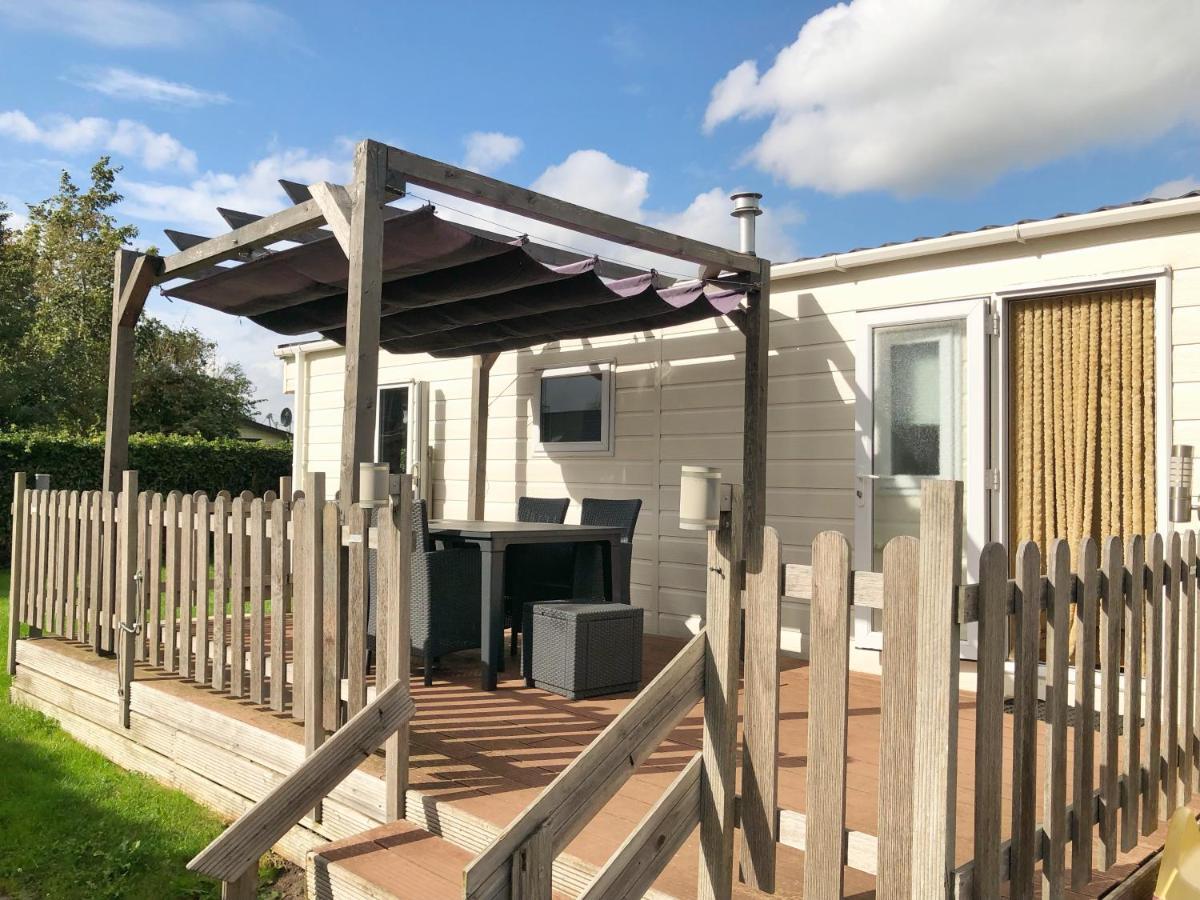 Chalet 575 Op Recreatiepark De Wielen Sint Maarten Exterior photo